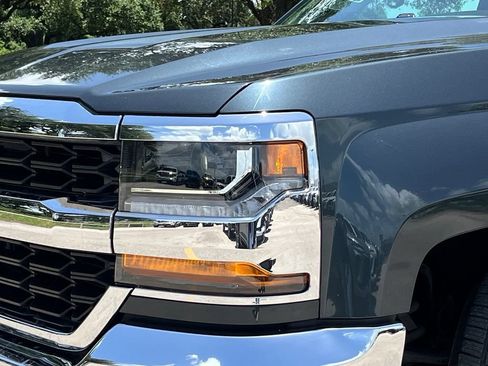 Used 2017 Chevrolet Silverado 1500 LT w/ All Star Edition AWD/4WD image 9