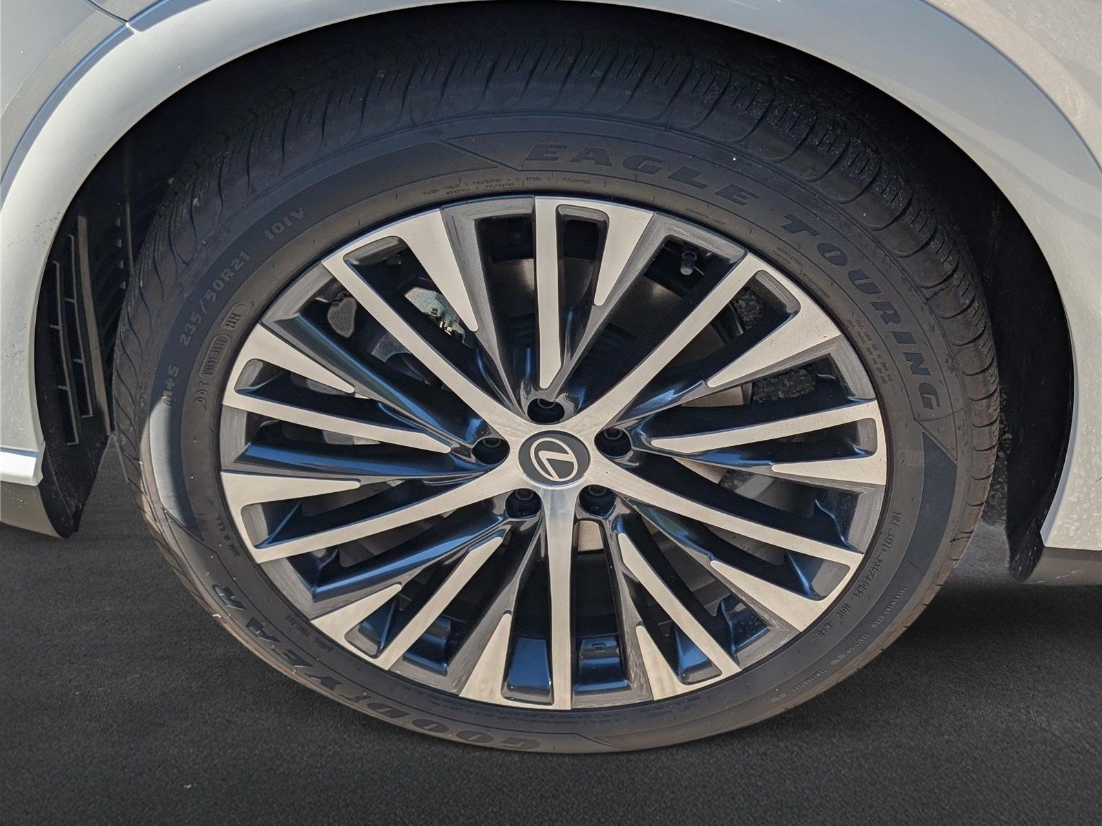 New 2026 Lexus RX 350 w/ Convenience Package AWD/4WD image 6