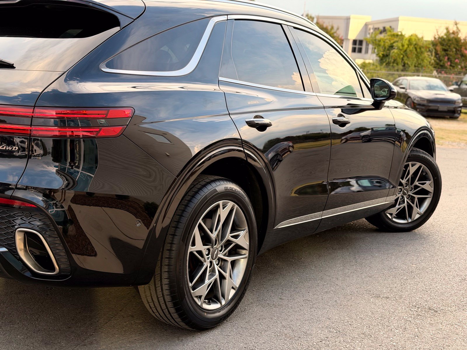 Used 2022 Genesis GV70 2.5T w/ Advanced Package AWD/4WD image 7