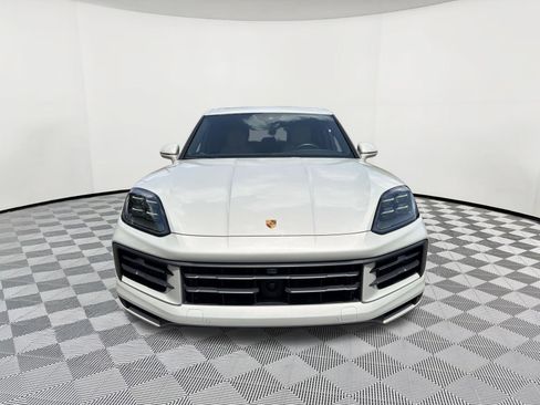 Certified 2024 Porsche Cayenne S AWD/4WD image 6