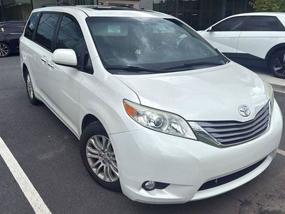 Used 2016 Toyota Sienna XLE w/ XLE Navigation Package