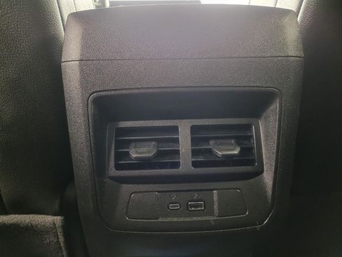 Used 2023 GMC Canyon Denali image 15