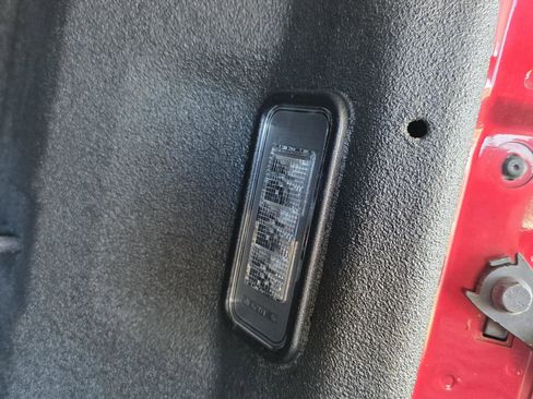 Used 2019 Chevrolet Silverado 1500 High Country w/ Technology Package image 34