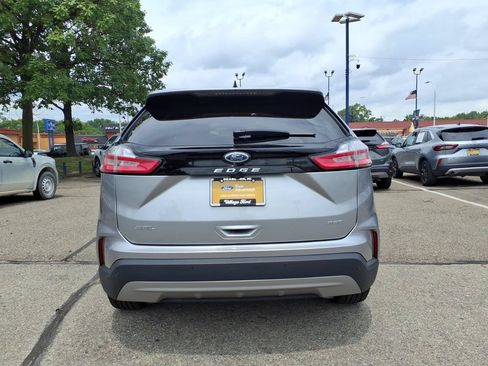 Used 2023 Ford Edge SEL w/ Convenience Package AWD/4WD image 8