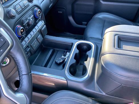 Used 2019 Chevrolet Silverado 1500 LT Trail Boss image 16