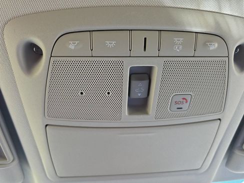 Used 2019 Nissan Armada SV image 23