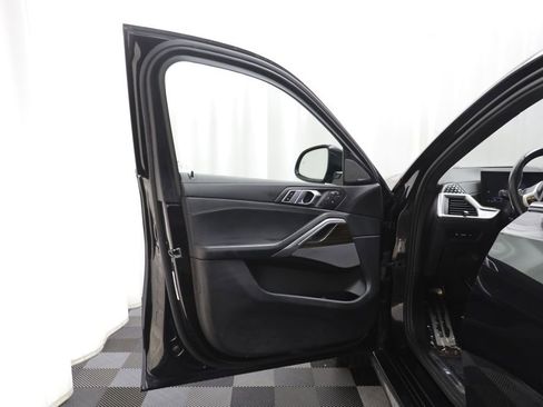 Used 2024 BMW X6 xDrive40i w/ Premium Package AWD/4WD image 4