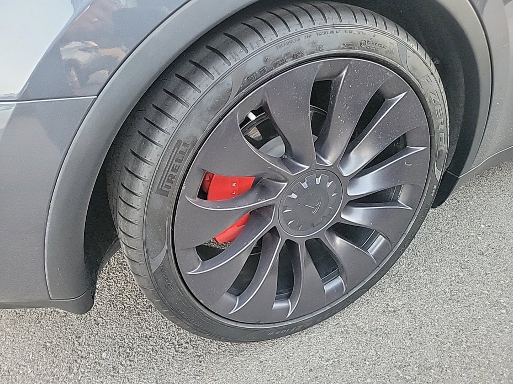 Used 2023 Tesla Model Y Performance AWD/4WD image 5
