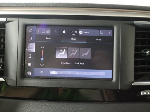 Used 2023 Chrysler Voyager LX FWD image 40