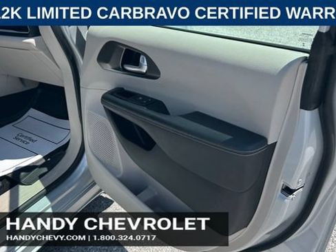 Used 2024 Chrysler Pacifica Touring-L FWD image 38