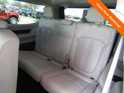 Used 2022 Jeep Wagoneer Series II AWD/4WD image 22