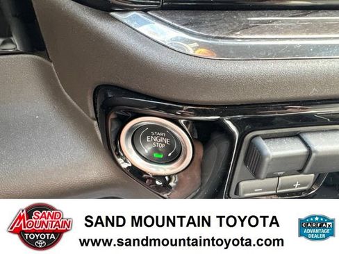 Used 2024 Chevrolet Silverado 1500 LTZ AWD/4WD image 18