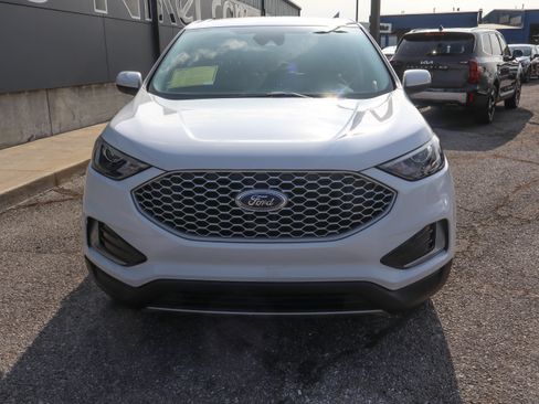 Used 2024 Ford Edge SEL AWD/4WD image 2