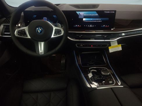 New 2026 BMW X5 xDrive50e image 24