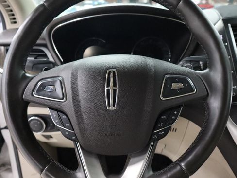 Used 2019 Lincoln MKC Reserve w/ MKC Climate Package AWD/4WD image 14