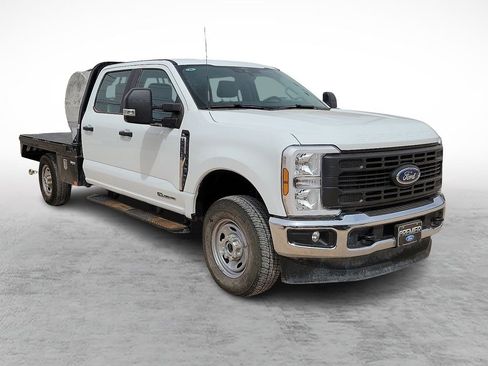 Used 2025 Ford F250 XL w/ XL Chrome Package image 1