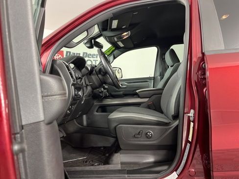 Used 2021 RAM 1500 Big Horn image 3