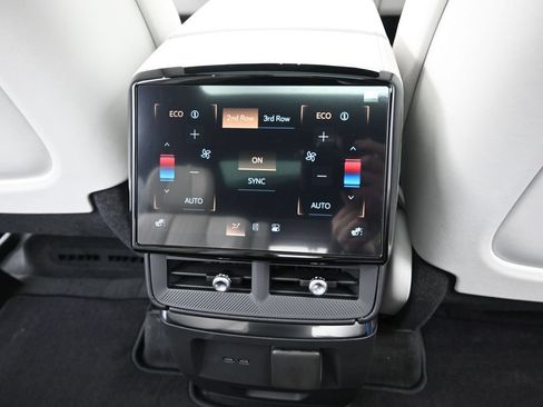 Used 2026 Cadillac Vistiq Luxury AWD/4WD image 26