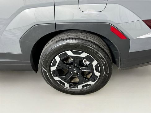 Used 2025 Hyundai Santa Fe SE image 24
