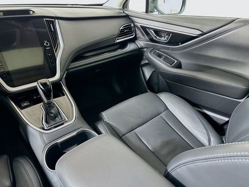 Used 2025 Subaru Outback Limited image 25