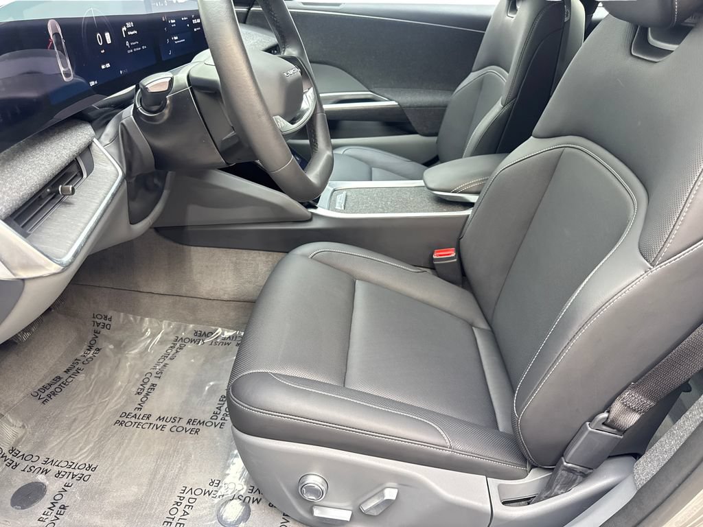 Used 2024 Lucid Air Touring AWD/4WD image 26