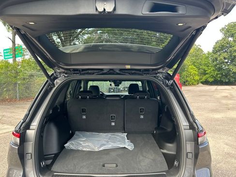 New 2025 Jeep Grand Cherokee Altitude image 24