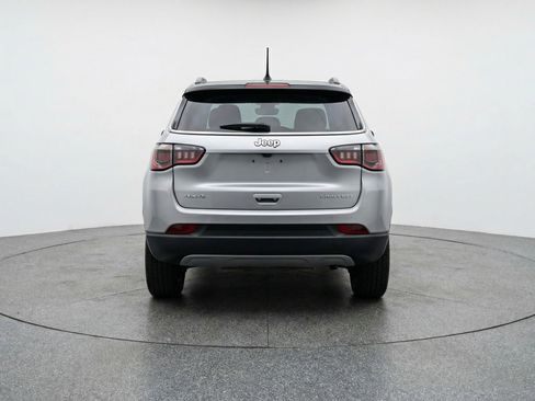 Used 2025 Jeep Compass Trailhawk AWD/4WD image 7