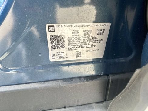 Used 2024 Chevrolet Equinox LT w/ LPO, Floor Liner Package FWD image 37