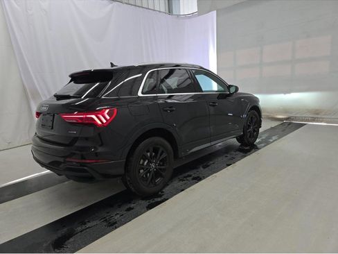 Used 2023 Audi Q3 2.0T Premium w/ Convenience Package image 29