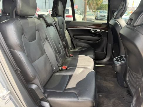 Used 2019 Volvo XC90 T5 Momentum AWD/4WD image 13