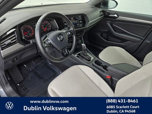 Certified 2020 Volkswagen Jetta R-Line w/ R-Line Cold Weather Package image 9