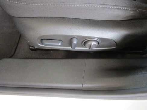 Used 2024 Chevrolet Malibu LT FWD image 21