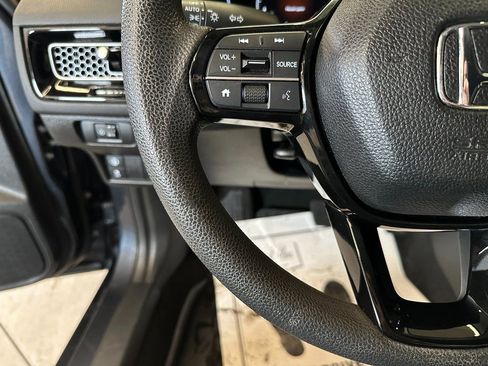Used 2023 Honda Civic LX image 9