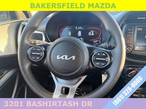 Used 2024 Kia Soul LX w/ Option Group 015 FWD image 18