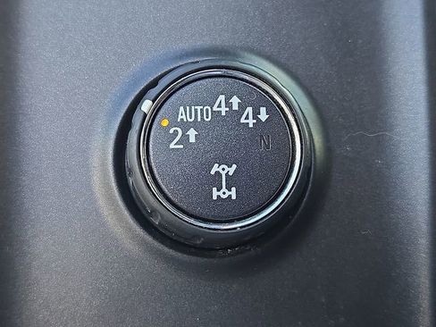 Used 2019 Chevrolet Silverado 1500 LT w/ All Star Edition image 26