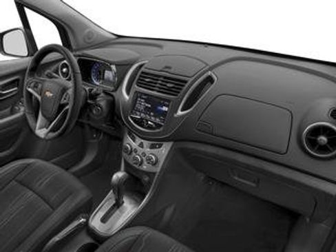 Used 2016 Chevrolet Trax LT w/ LT Convenience Package AWD/4WD image 10