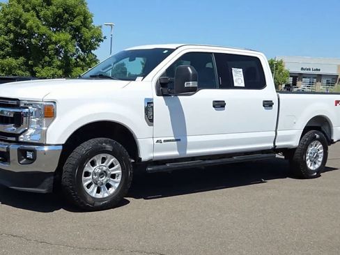 Used 2020 Ford F250 XLT w/ XLT Value Package AWD/4WD image 4