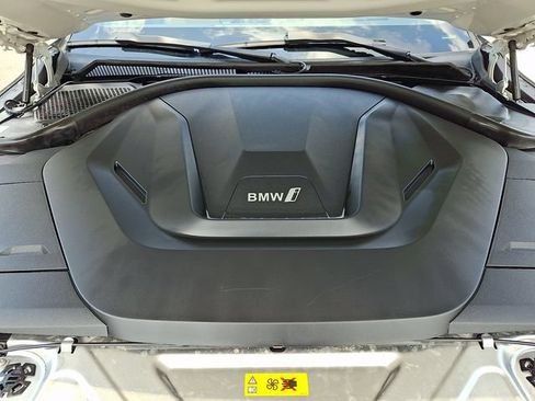 Used 2023 BMW i4 eDrive40 w/ M Sport Package RWD image 31
