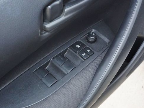 Used 2022 Toyota Corolla LE FWD image 24