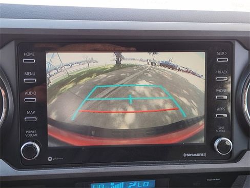 Used 2021 Toyota Tacoma TRD Off-Road w/ Technology Package image 13