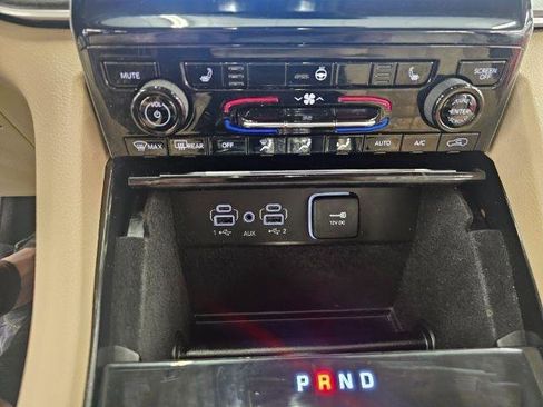 Used 2021 Jeep Grand Cherokee L Limited RWD image 24
