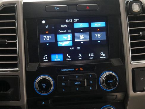 Used 2016 Ford F150 Lariat w/ Equipment Group 502A Luxury image 19