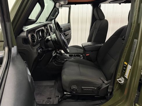 Used 2020 Jeep Wrangler Unlimited Sport S AWD/4WD image 39