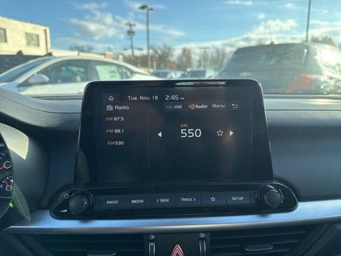 Used 2023 Kia Forte LXS w/ LXS Technology Package image 16