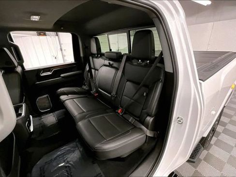 Used 2024 GMC Sierra 3500 Denali w/ Denali Reserve Package AWD/4WD image 25