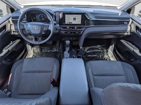 Used 2025 Toyota Camry LE FWD image 23