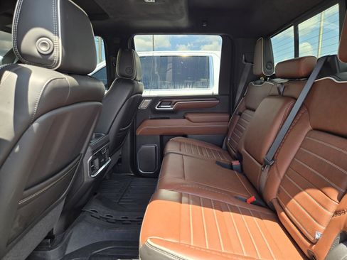 Used 2026 GMC Sierra 2500 Denali Ultimate AWD/4WD image 35
