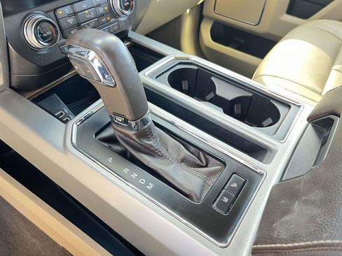 Used 2019 Ford F150 Lariat w/ Equipment Group 502A Luxury image 23