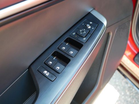 Certified 2025 Kia EV6 Wind AWD/4WD image 19