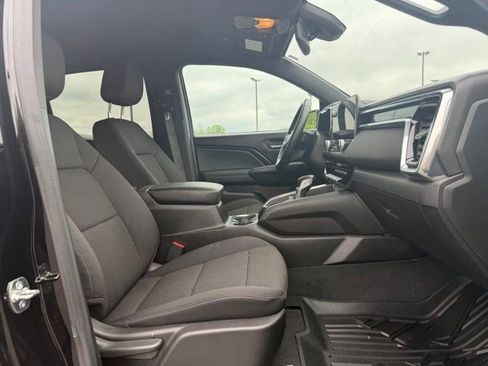 Used 2024 GMC Canyon Elevation w/ Convenience Package AWD/4WD image 11